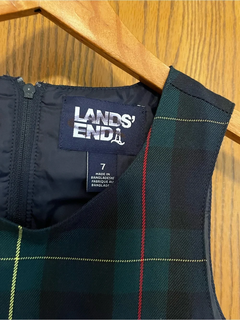NWOT Lands' End Sz 7 Girls Jumper Hunter Classic Navy Plaid Uniform Top Of Knee - Picture 2 of 3